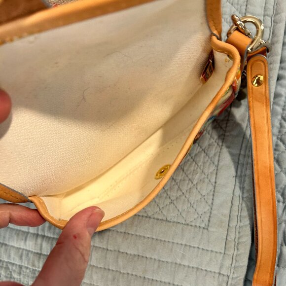 Cute Dooney & Bourkey wristlet - Picture 2 of 5